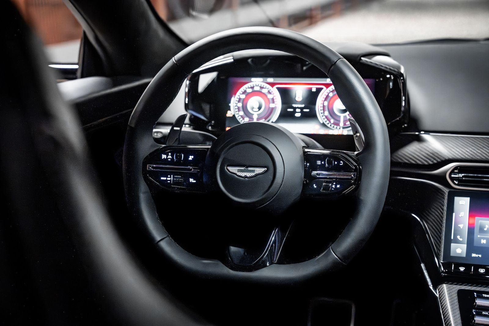 Fahrzeugabbildung Aston Martin V8 Vantage BOWERS&WILKINS|TRAUMAUTO|MY25