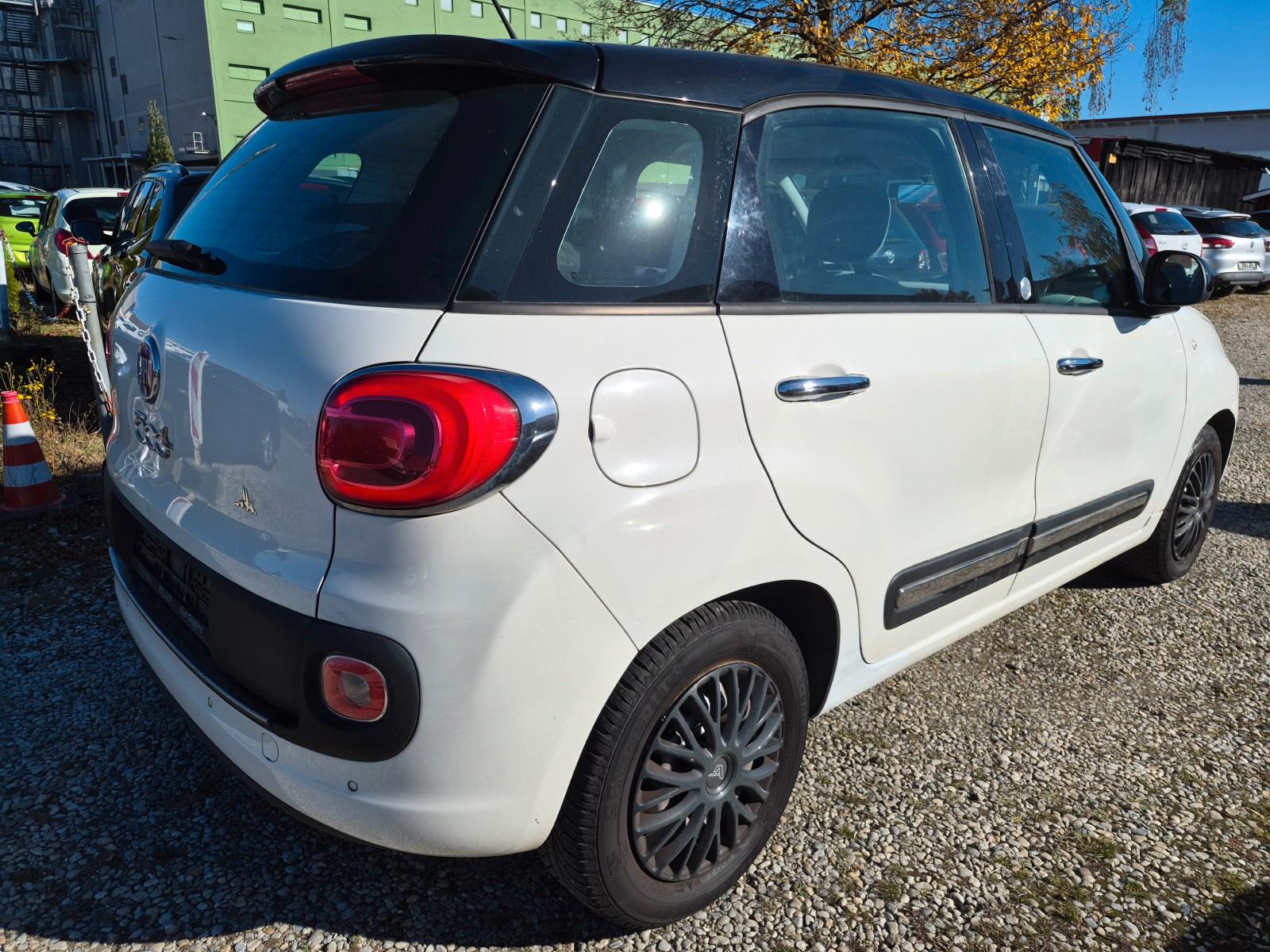 Fiat 500L 2012 — photo 9
