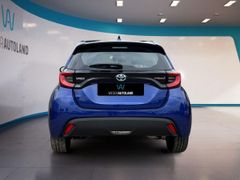 Fahrzeugabbildung Toyota Yaris Hyb Team D LED SHZ 15 Jahre Garantie