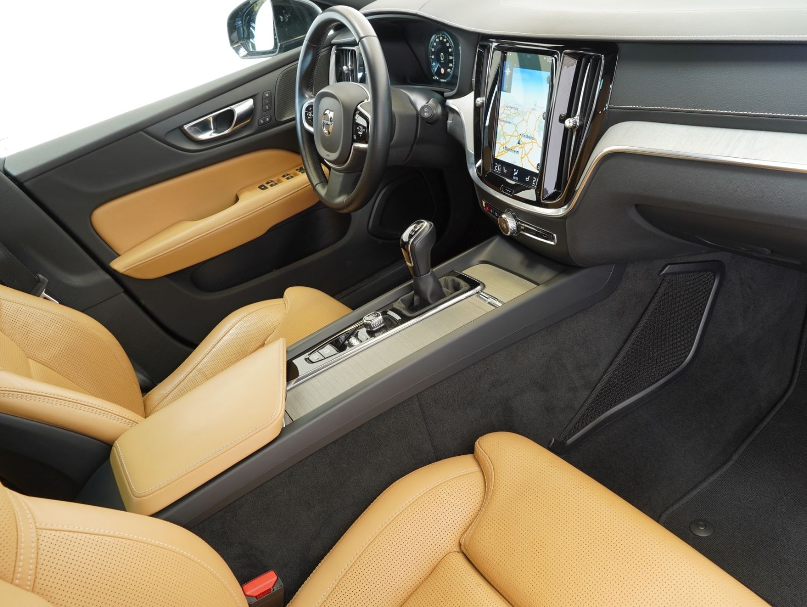 Fahrzeugabbildung Volvo V60 Kombi Inscription XENIUM/ACC/BLIS/PANO/360°