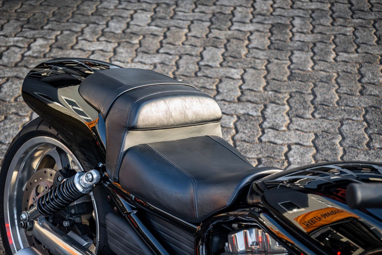 Fahrzeugabbildung Harley-Davidson VRSCF V-Rod Muscle 1250 - 240er Reifen