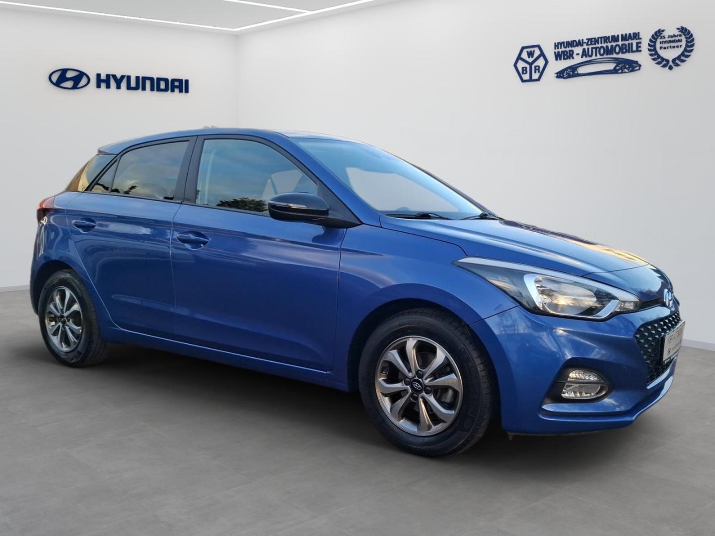 Hyundai i20 Advantage 1,2i Apple CarPlay Android Auto Fa