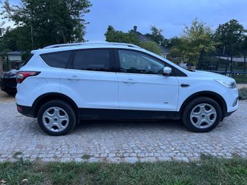 Ford Kuga - 3