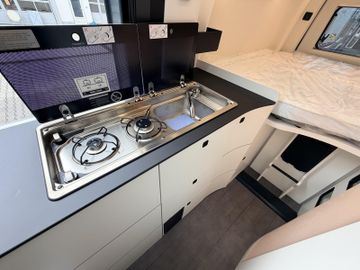 Westfalia James Cook 600 D Premium 18 Lithium SOLAR AHK