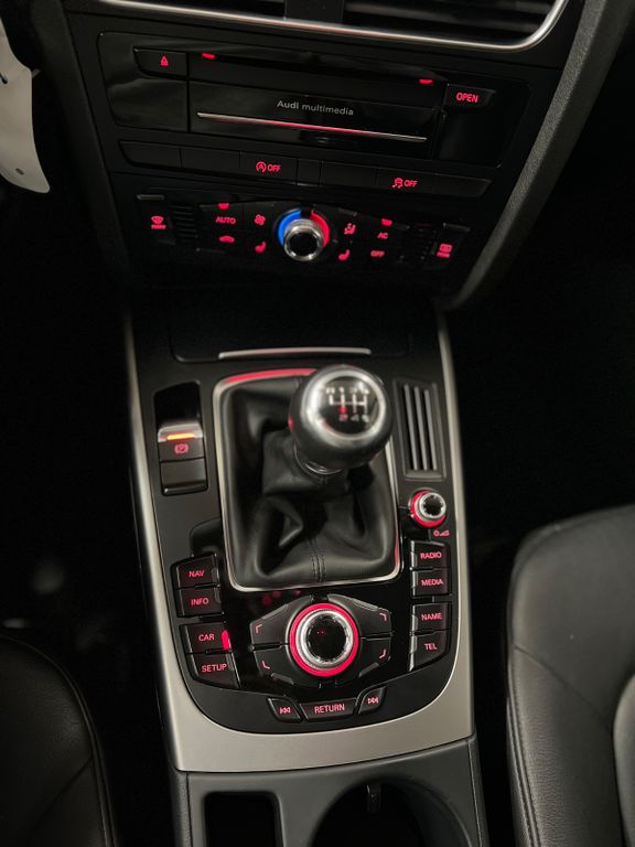 Audi A4 AVANT 2.0 TDI/ 1.HAND/ GARANTIE/ WENIG KM/ Audi A4 AVANT 2.0 TDI/ 1.HAND/ GARANTIE/ WENIG KM/
