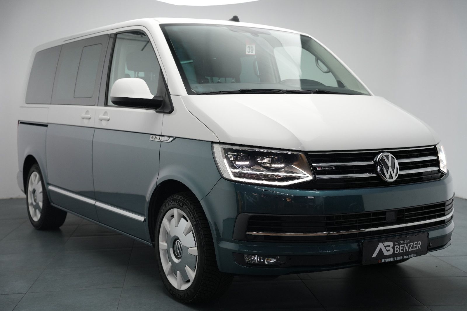 Fahrzeugabbildung Volkswagen T6 Multivan Generation S *7-Sitz*DynAudio*Kamera