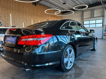 Mercedes-Benz E 350 CDI Coupe BlueEfficiency *2. Hand*AMG-Line