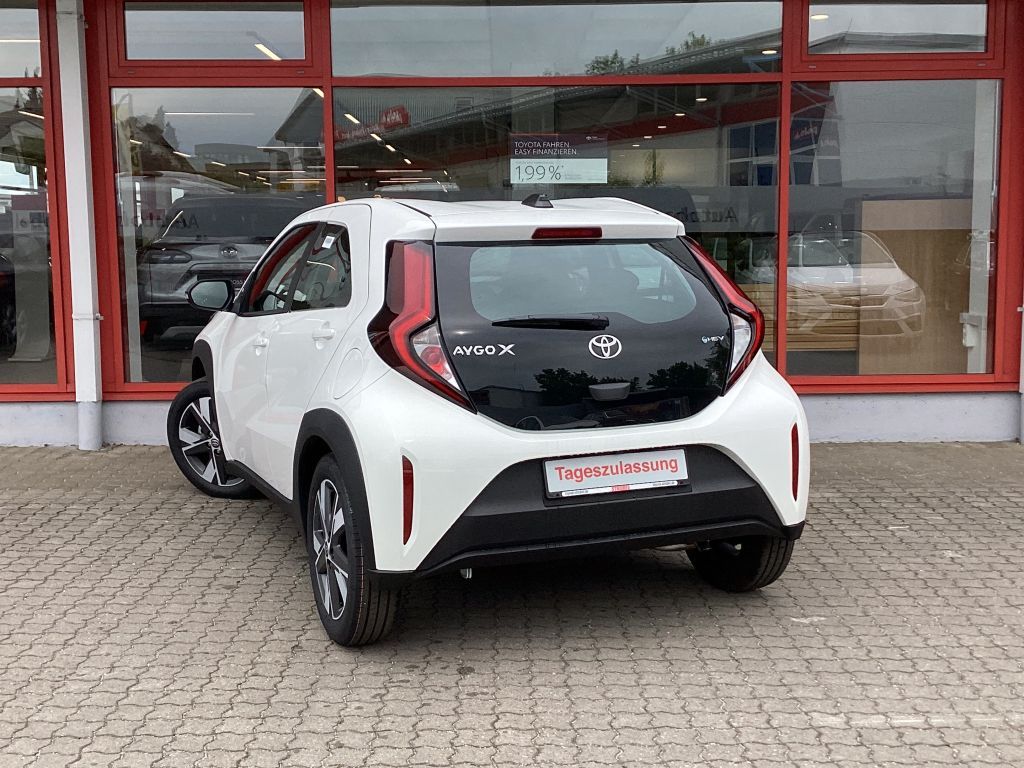 Toyota Aygo X 1,5 Hybrid Active (AB7) imagem 3