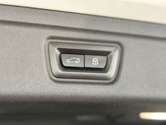 BMW 320 d M Sport /Rückfahrkamera/Carplay/AHK BMW 320 d M Sport /Rückfahrkamera/Carplay/AHK
