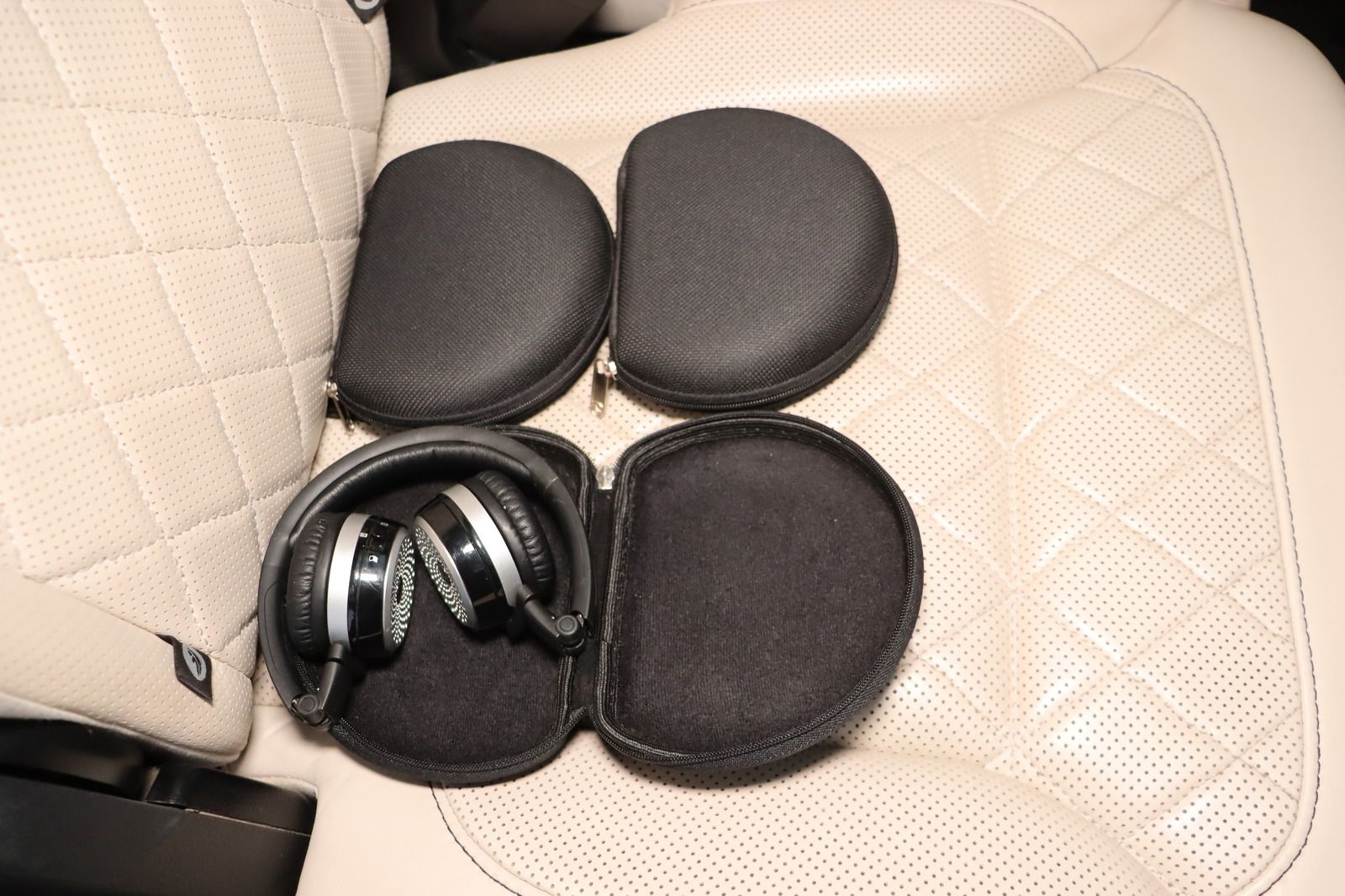 Fahrzeugabbildung Mercedes-Benz GL 350 d 4Matic DIS FOND Desingno Pano * 7. Sitz