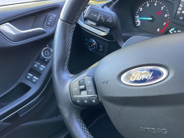 Fahrzeugabbildung Ford Fiesta 1.0 EcoBoost Titanium, Navi, Tempomat, Ei