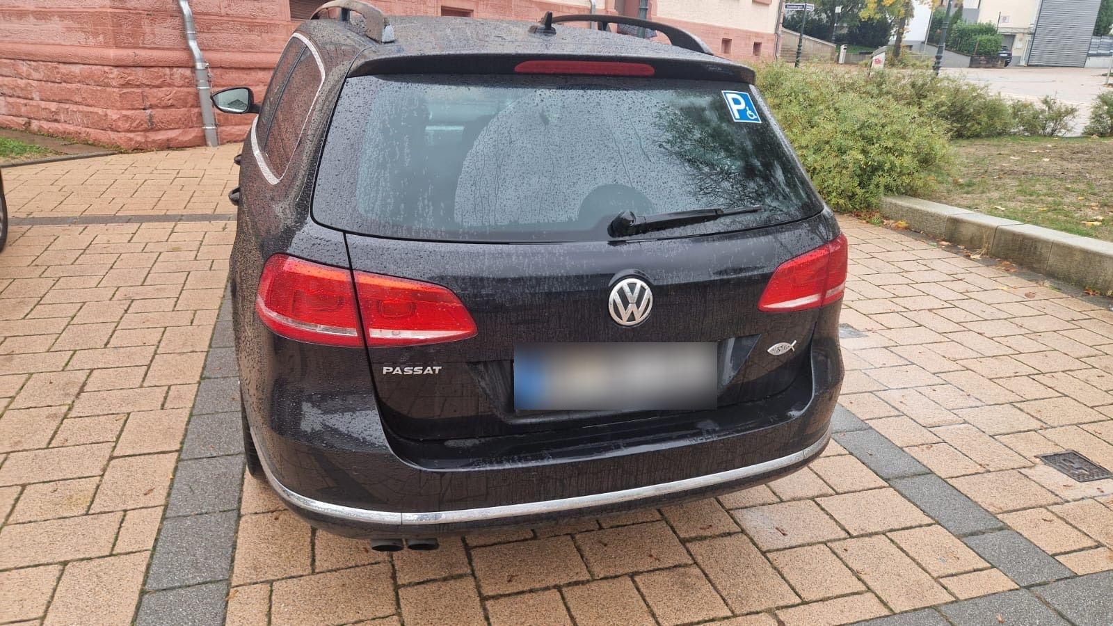 Volkswagen Passat 2013 — салон