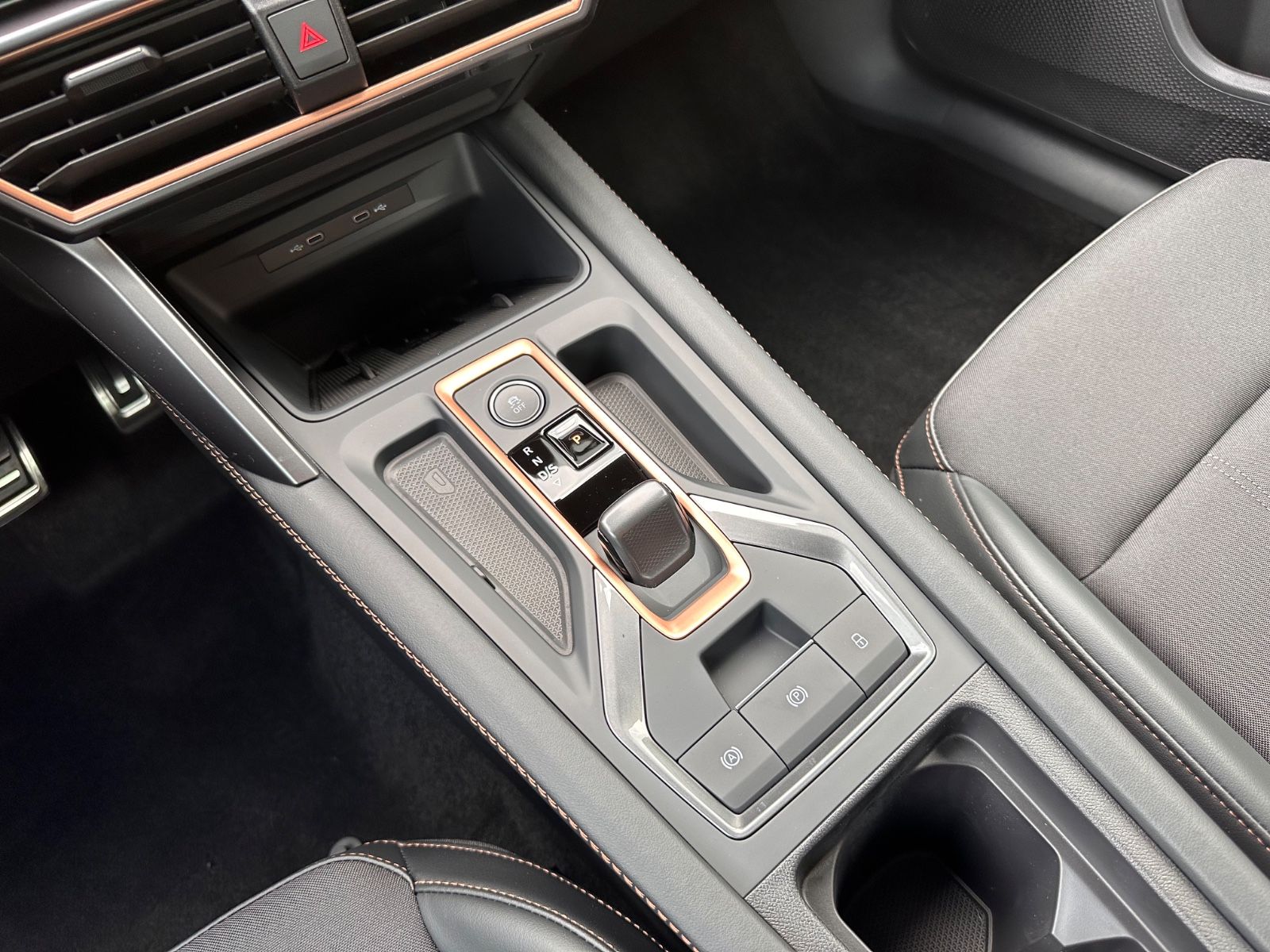 Fahrzeugabbildung CUPRA Formentor 2.0 TSI 4Drive AHK/ACC/LED/SHZ/RFK/PDC