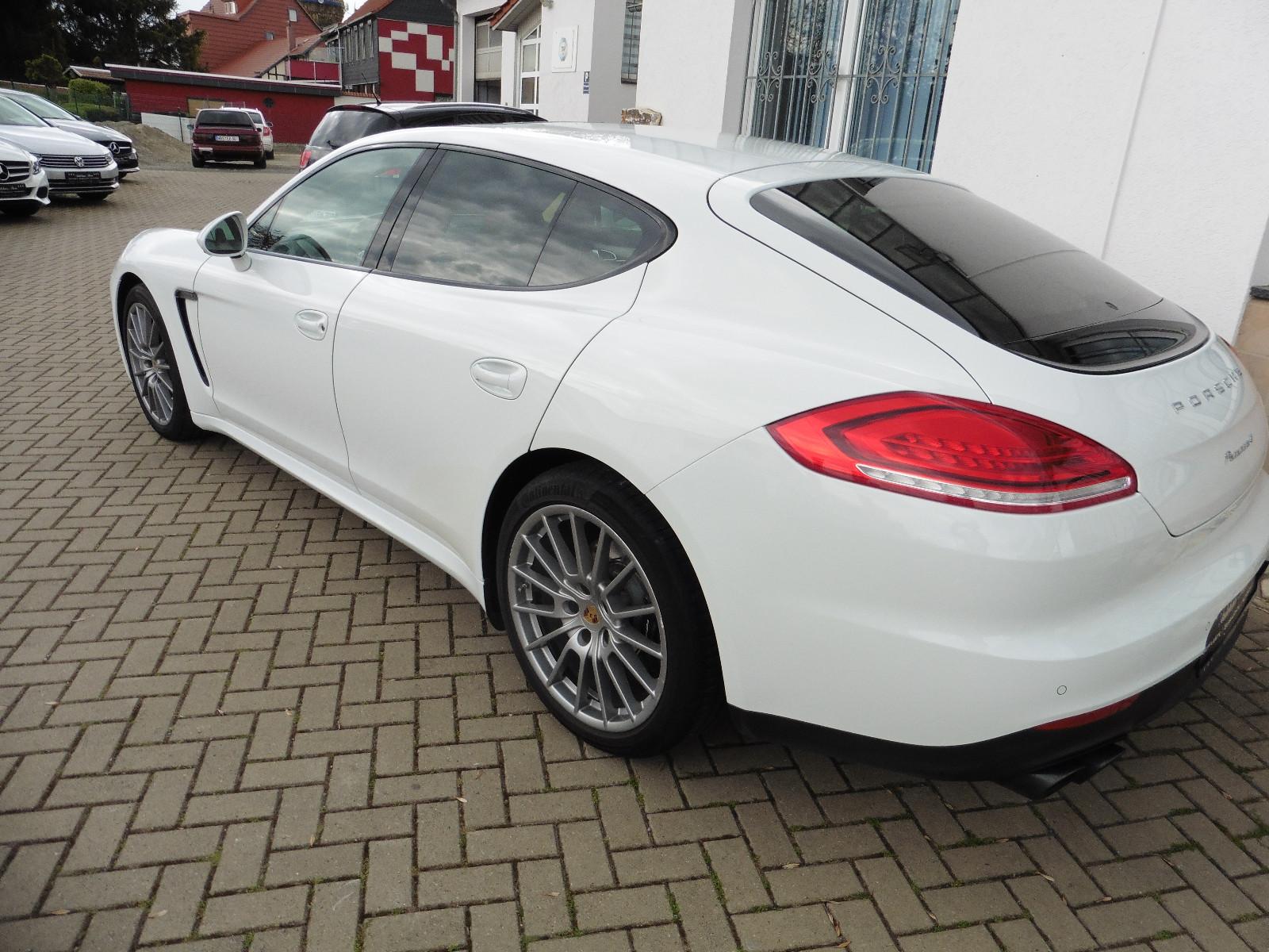 Porsche Panamera 4 Edition*XENON*NAVI*WR*el.Dach*Bose...