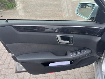 Mercedes E 300 - 7