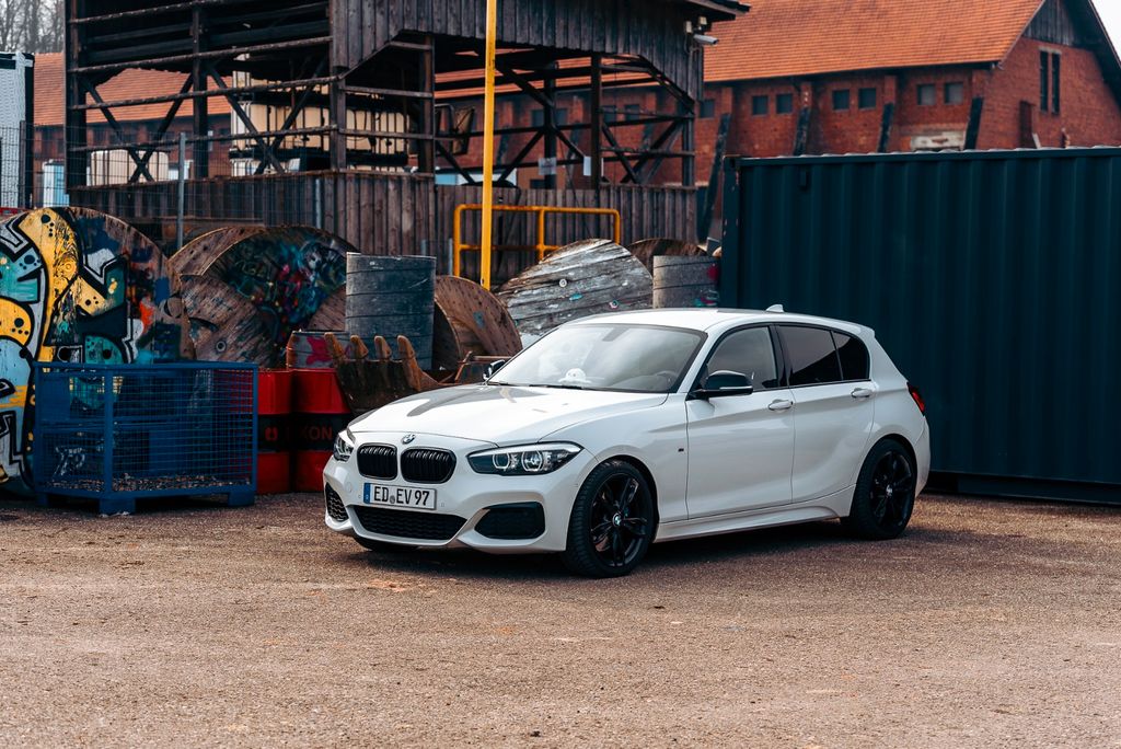 BMW M140i