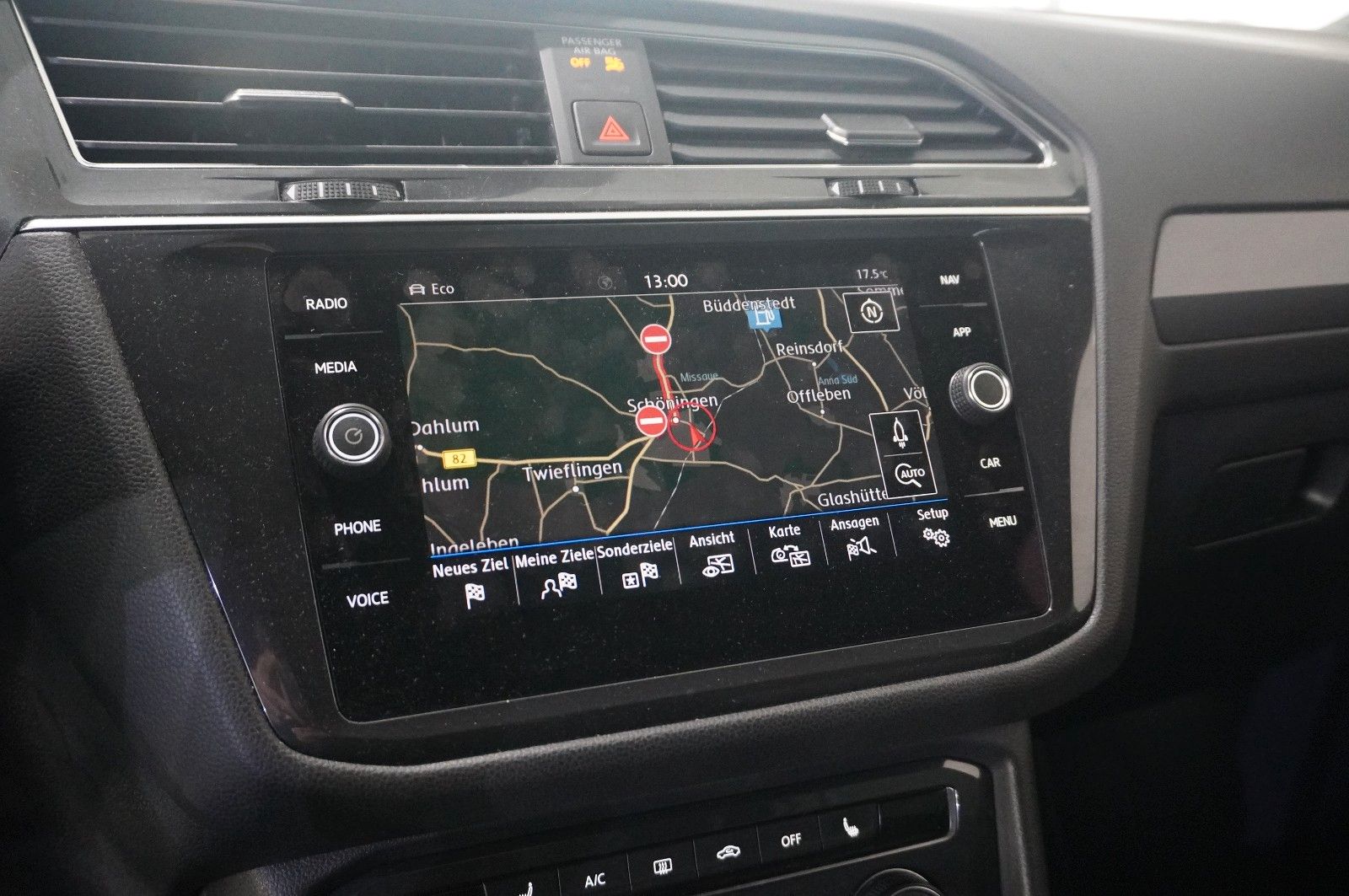 Fahrzeugabbildung Volkswagen Tiguan Allspace 2.0D R-LINE 4M NAVI/SH/SPORT/AHK