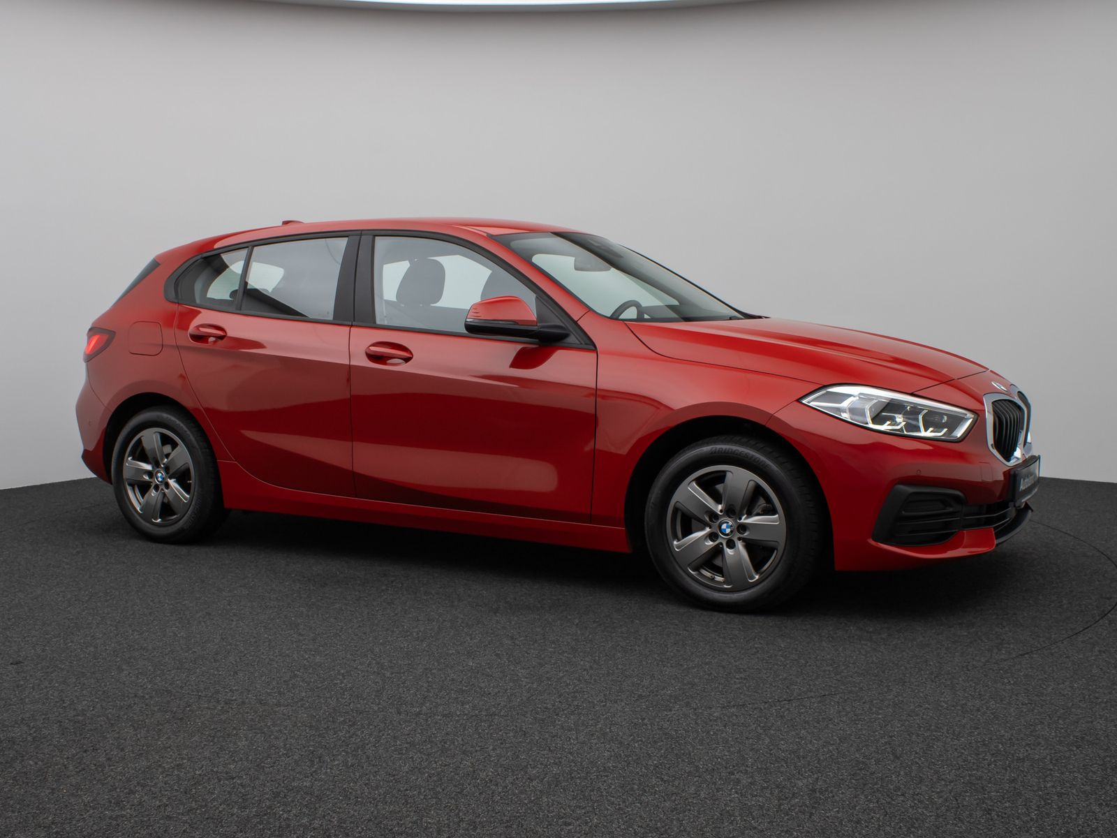 Fahrzeugabbildung BMW 118i GeschwindigReg Kamera DAB FernlichtAss LED