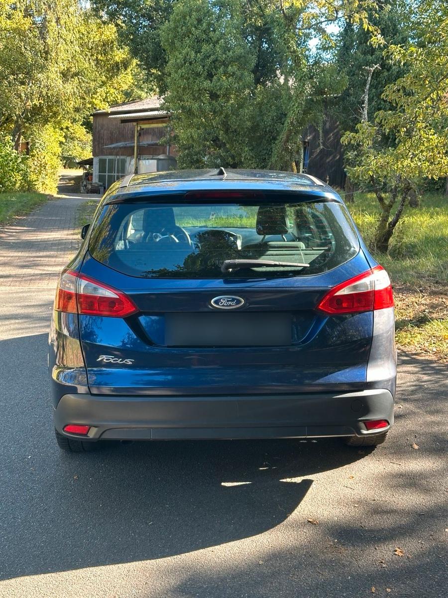 Ford Focus 2011 — photo 6