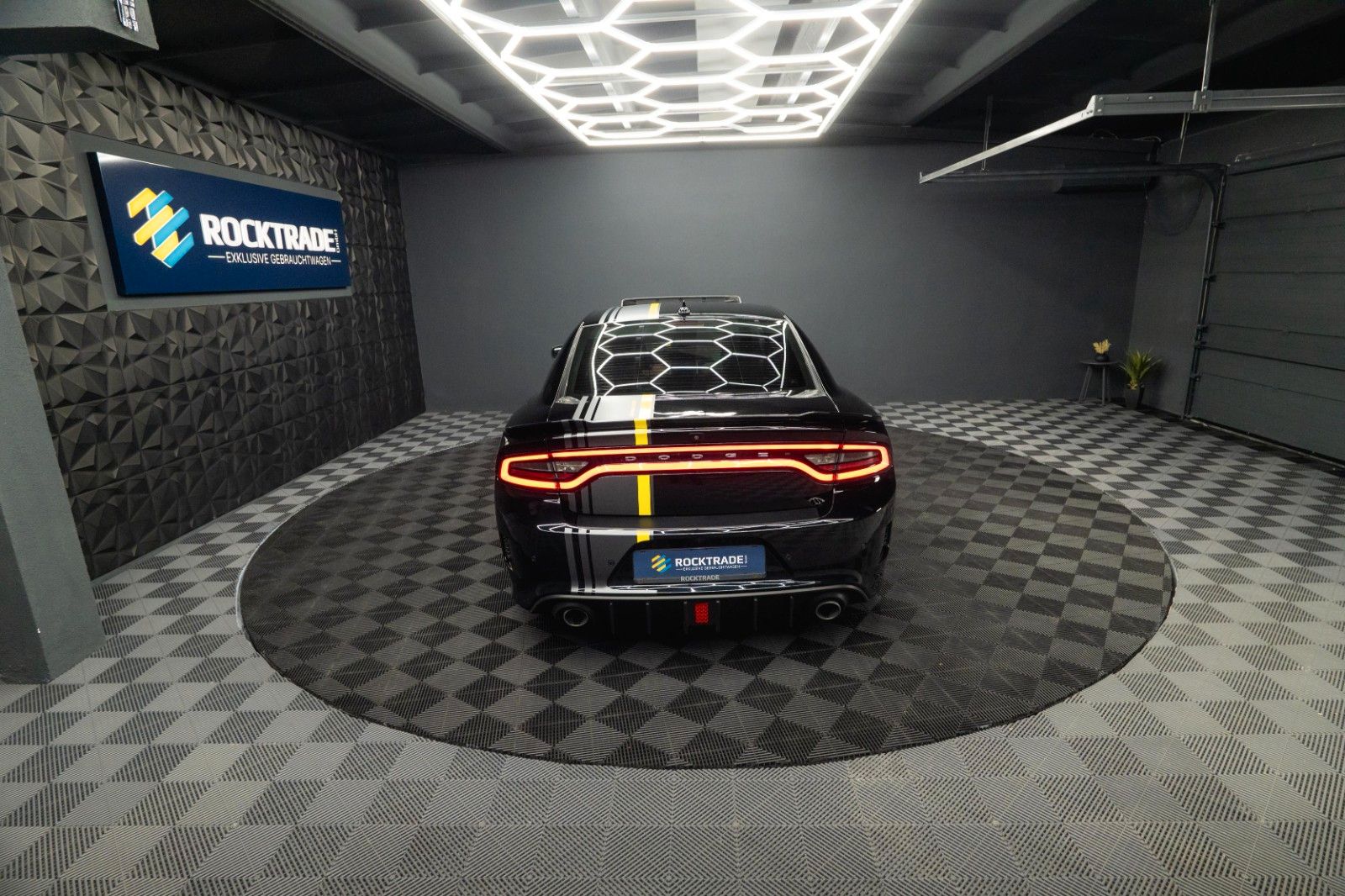 Fahrzeugabbildung Dodge Charger 6.4 V8 SRT 392 SCAT PACK Performance LED