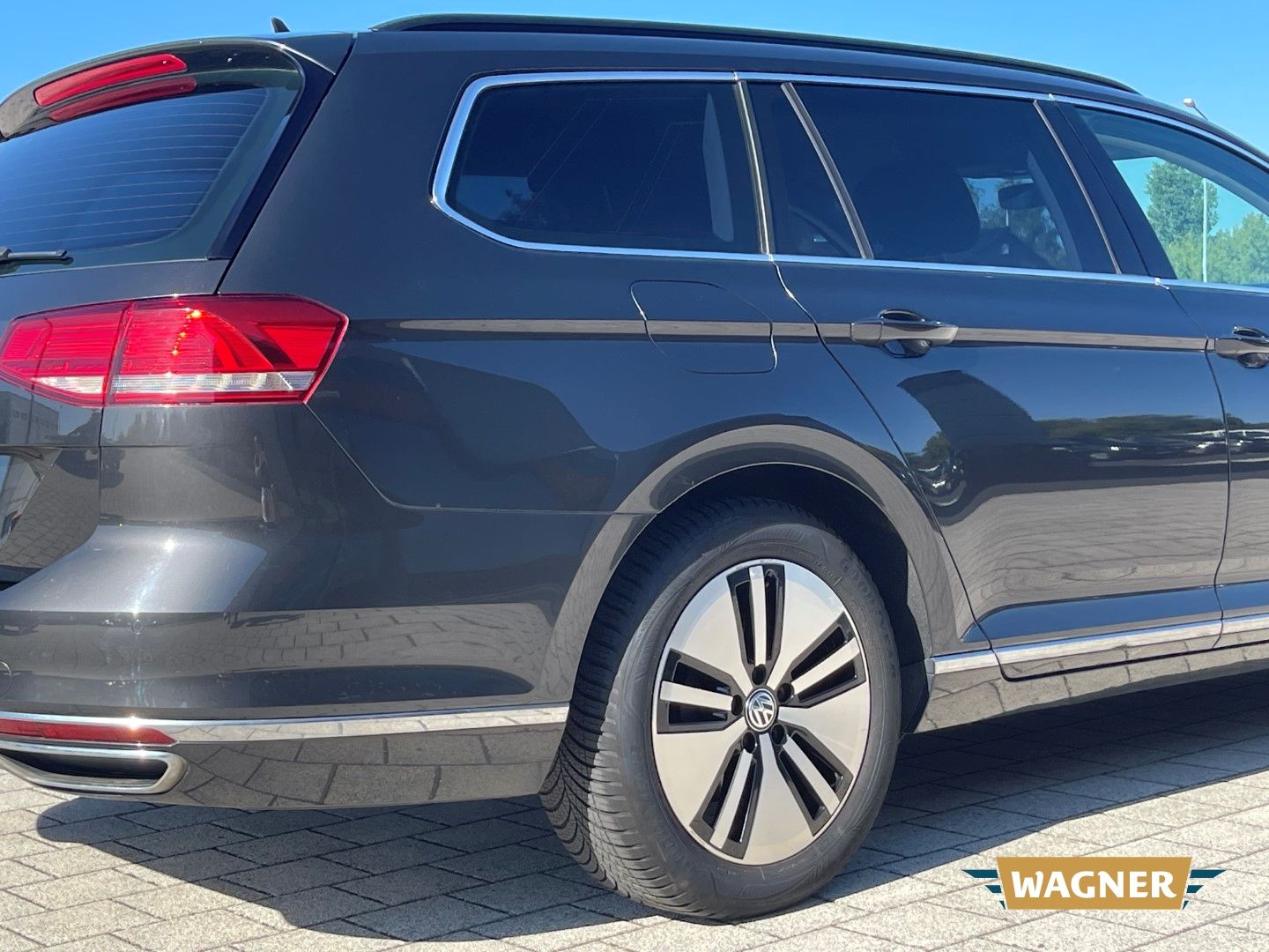 Fahrzeugabbildung Volkswagen Passat Variant GTE LED SHZ Kamera Navi
