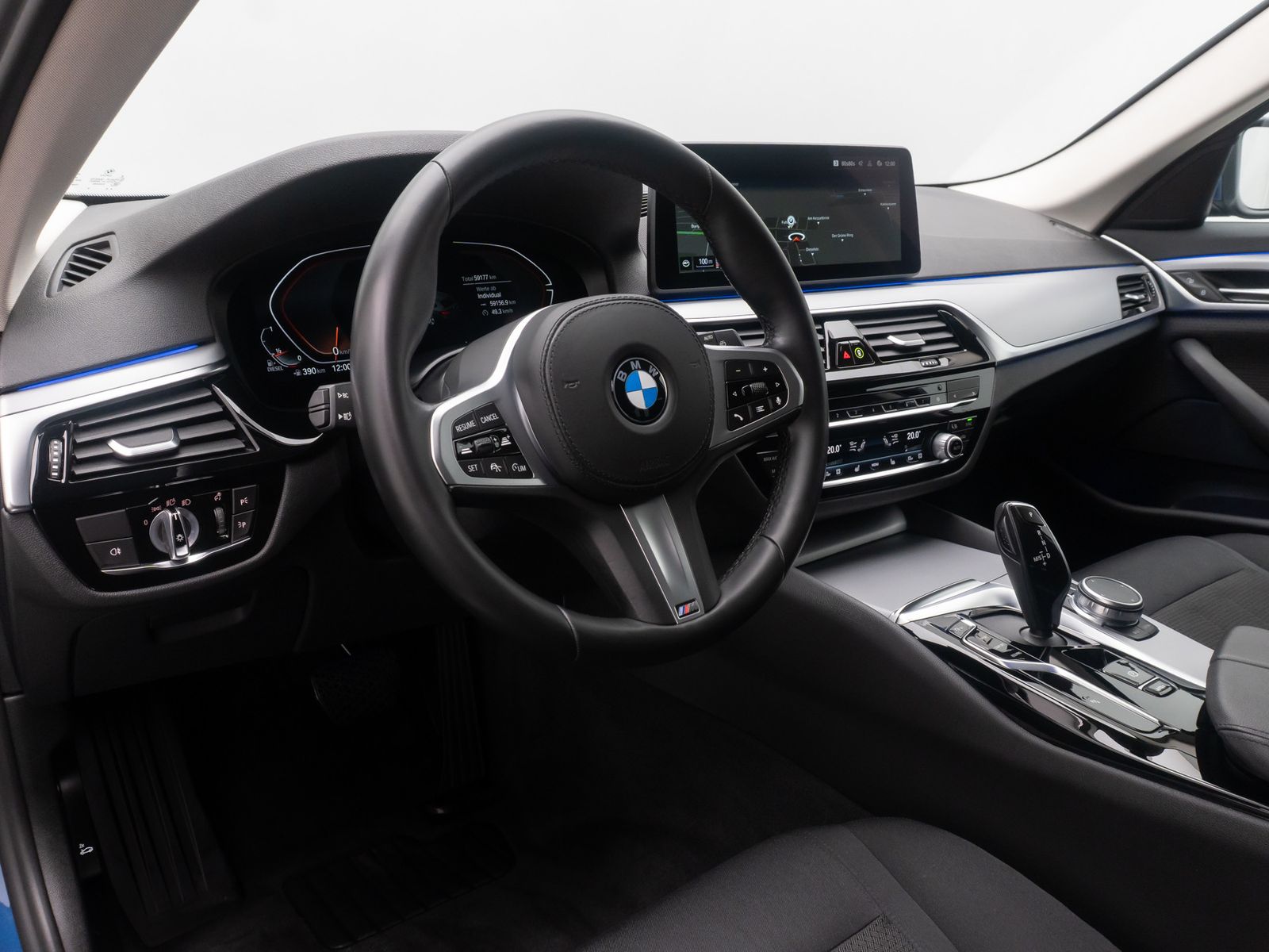 Fahrzeugabbildung BMW 530d xD HUD DAB HiFi Kamera Laser Alarm Komfort