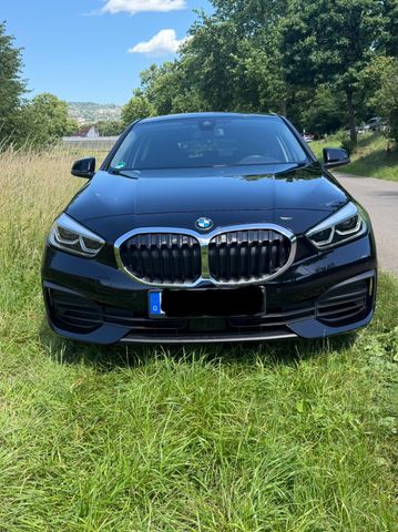 BMW 118i Advantage mit Service Inklusive 