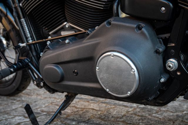 Fahrzeugabbildung Harley-Davidson STREET BOB FXBB SOFTAIL - JEKILL & HYDE -