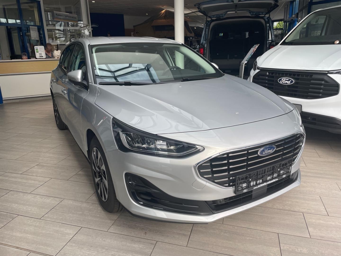 Ford Focus Titanium 1.0 EcoBoost Mild-Hybrid Navi,