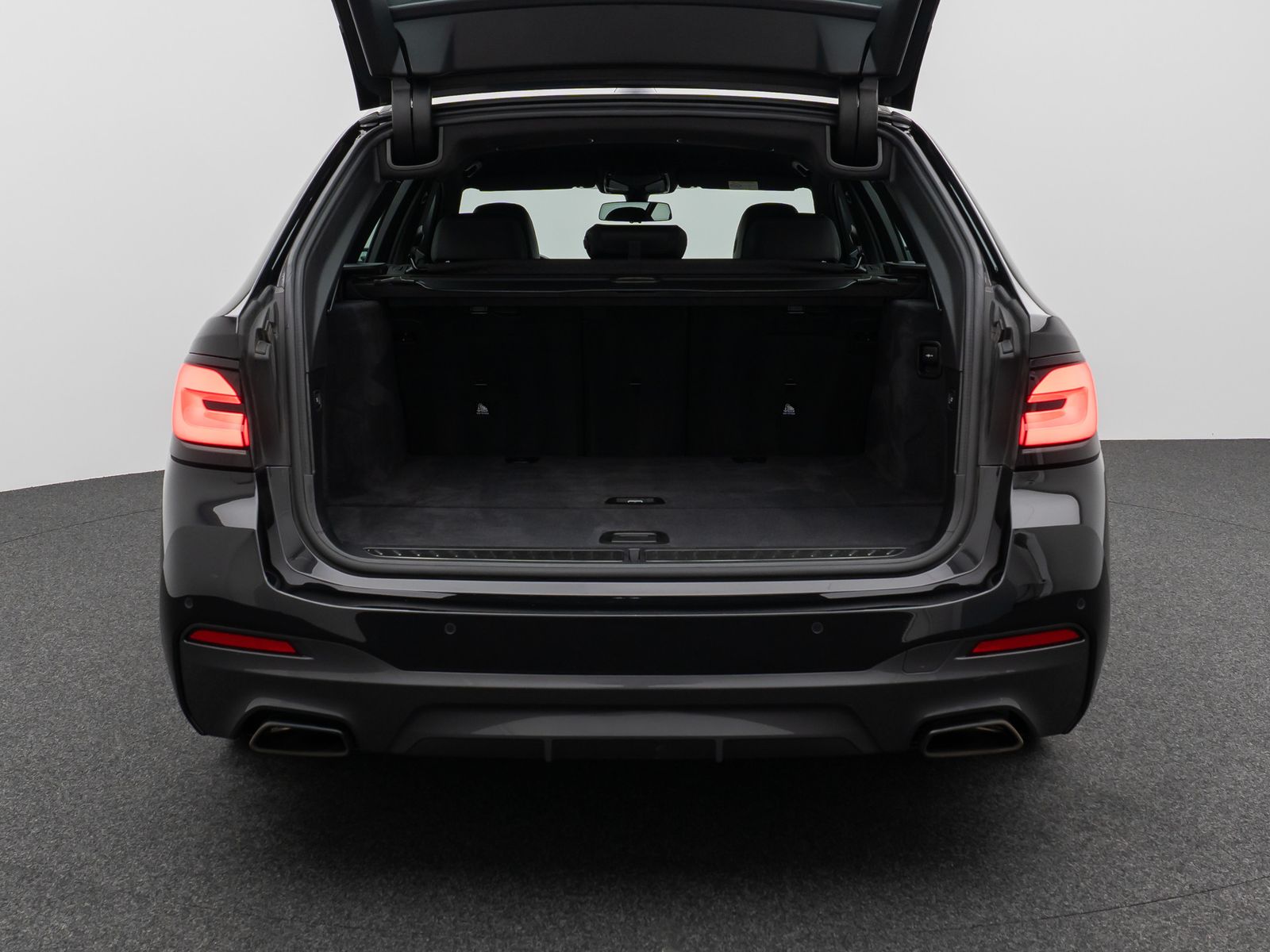 Fahrzeugabbildung BMW 530d  M Sport Kamera Laser HUD DAB HiFi Komfort