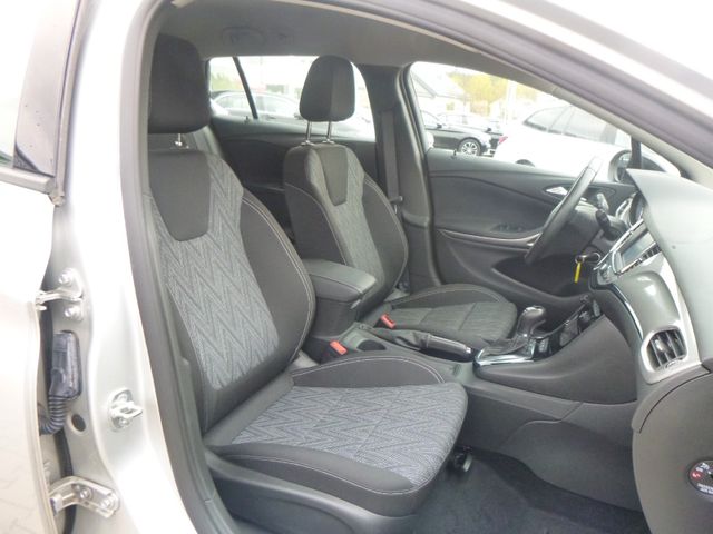 Fahrzeugabbildung Opel Astra K Sports Tourer 1.4 T >AUT/LED/NAVI/PDC