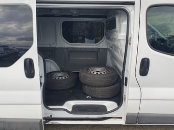 Renault Trafic - 9