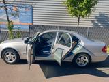Mercedes-Benz E200 - Mercedes-Benz 200 aus 2003