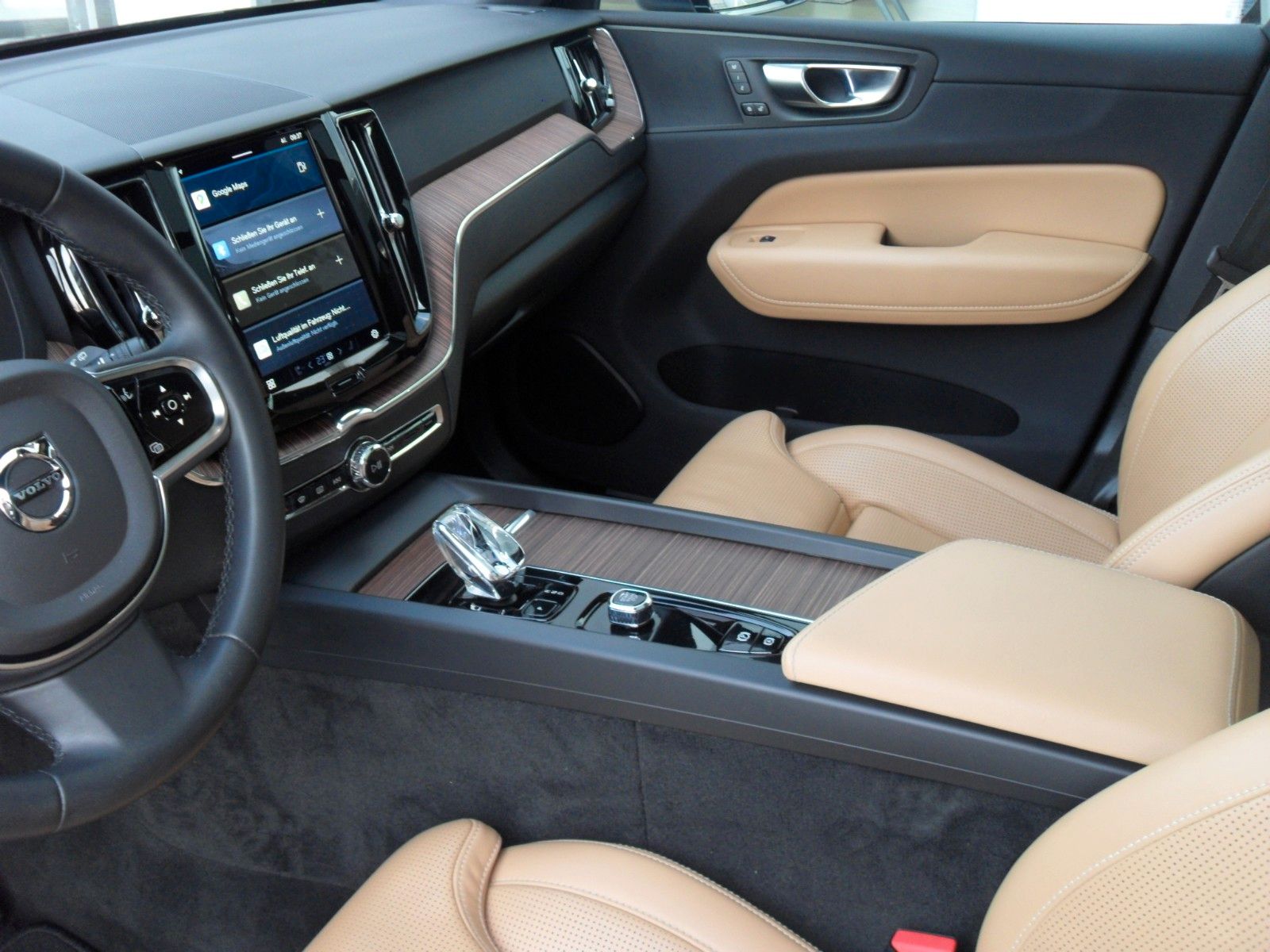 Fahrzeugabbildung Volvo XC 60 B4 Plus Bright | Sitzbelüftung | Panora.