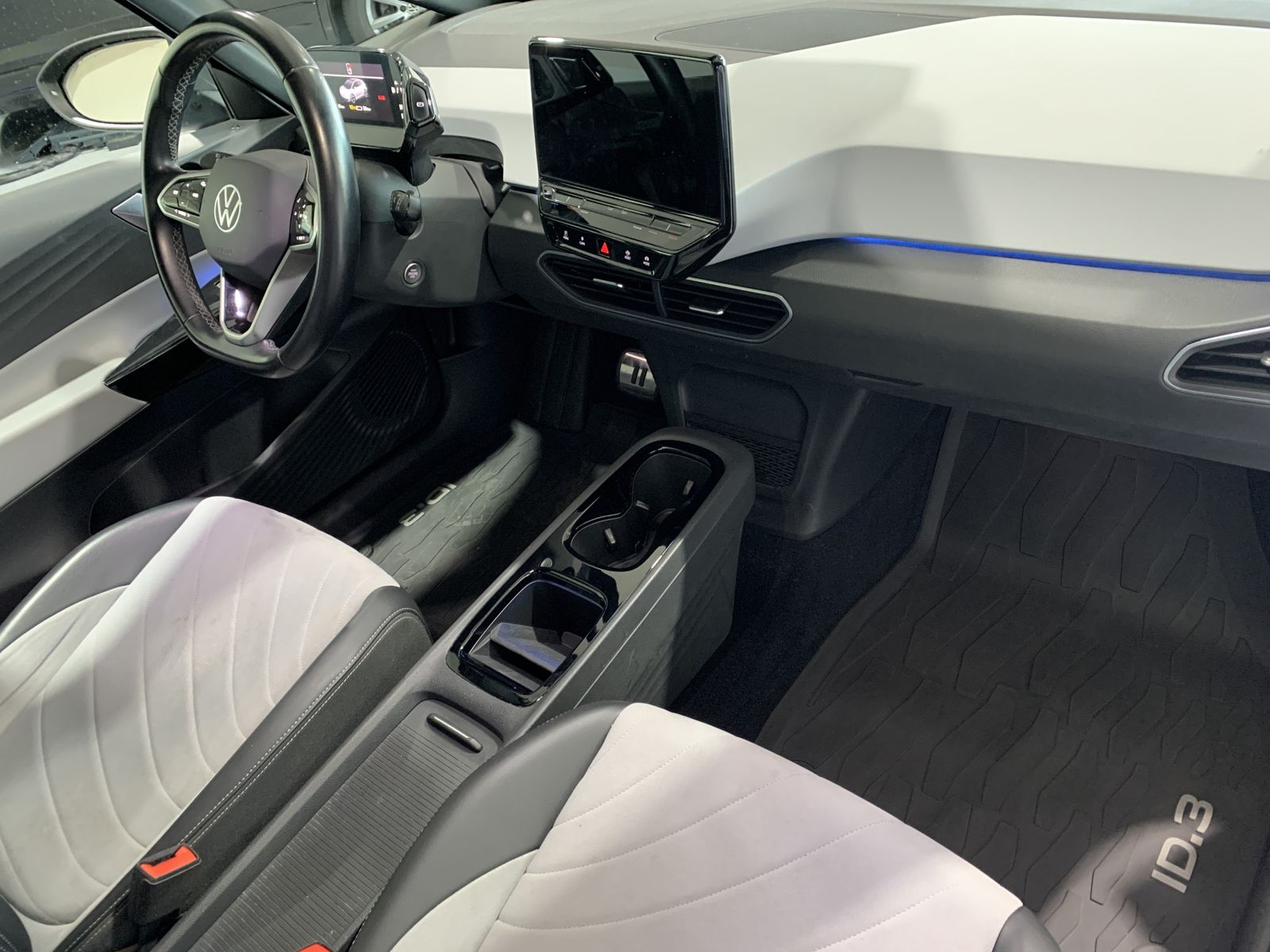 Fahrzeugabbildung Volkswagen ID.3 Pure Performance*LED-Matrix*Cam*SHZ*