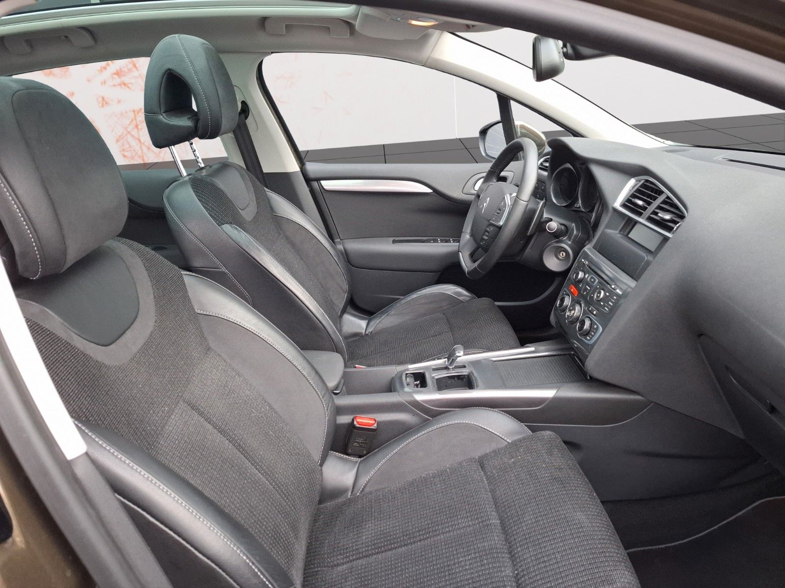Fahrzeugabbildung Citroën C4 Lim. Exclusive ! Massagesitze ! Panoramadach
