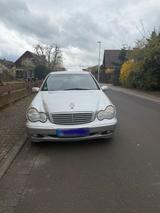 Mercedes-Benz Mercedes Benz W203 C220 CDI Automatik Diesel - Mercedes-Benz C 220 mit Diesel-Antrieb: Limousine, W203 Cdi