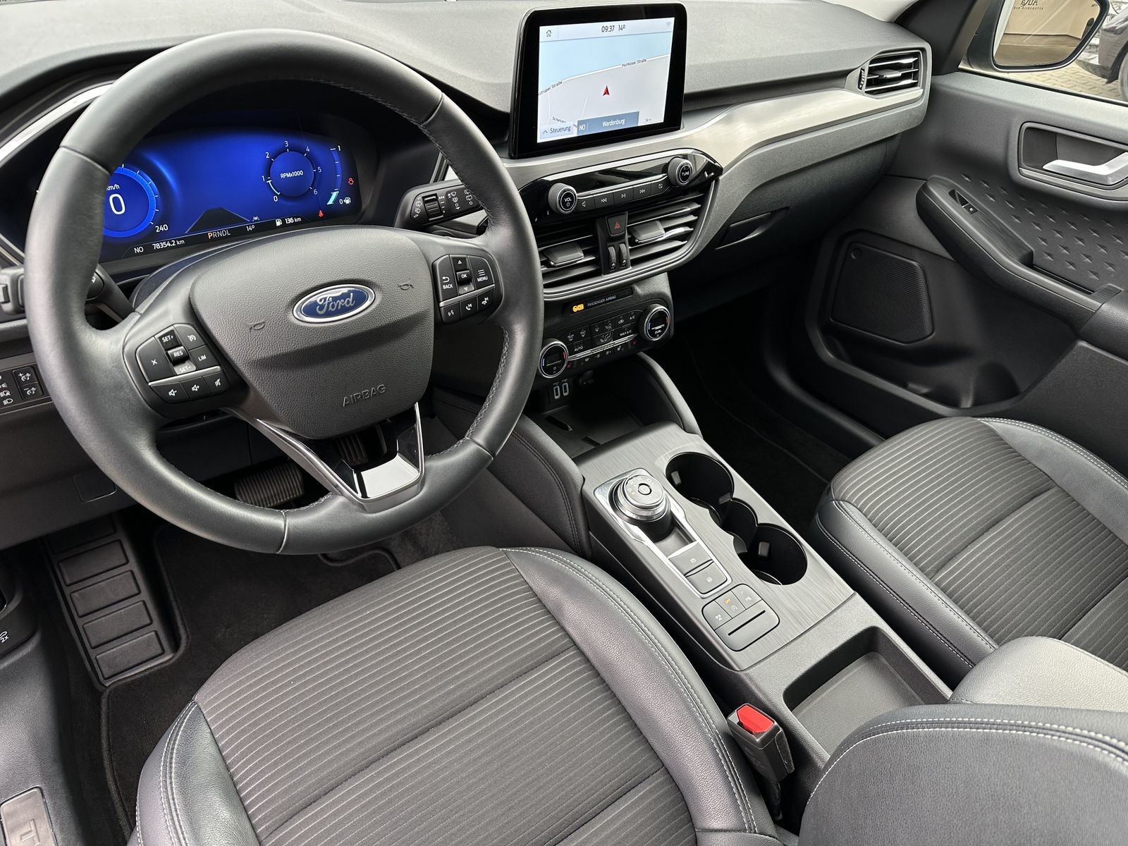 Fahrzeugabbildung Ford Kuga 2.0 EB 4x4 Titanium X NAV+LED+AHK+B&O+KAM