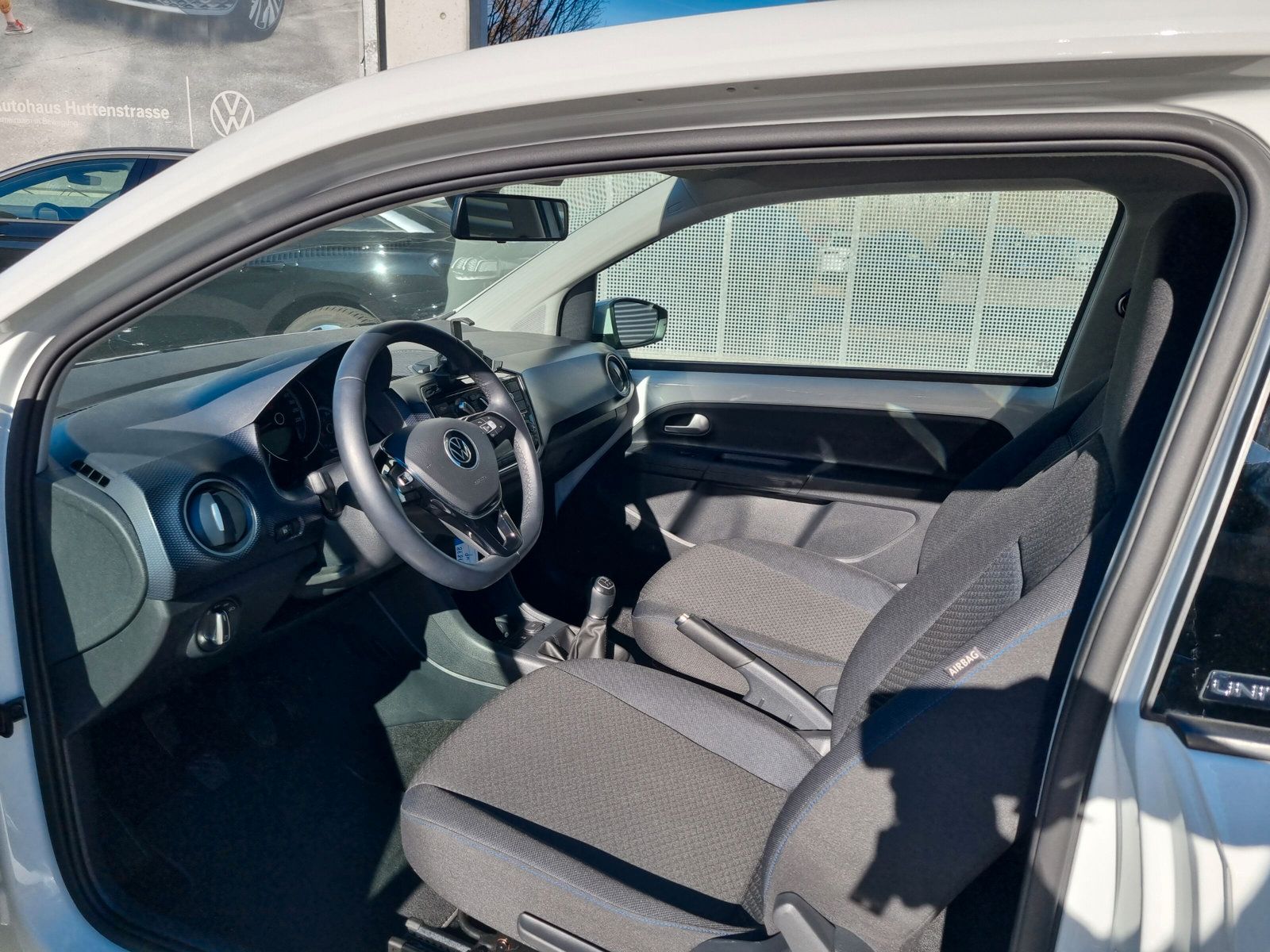 Fahrzeugabbildung Volkswagen up! 1.0 United KLIMA SHZ LM15