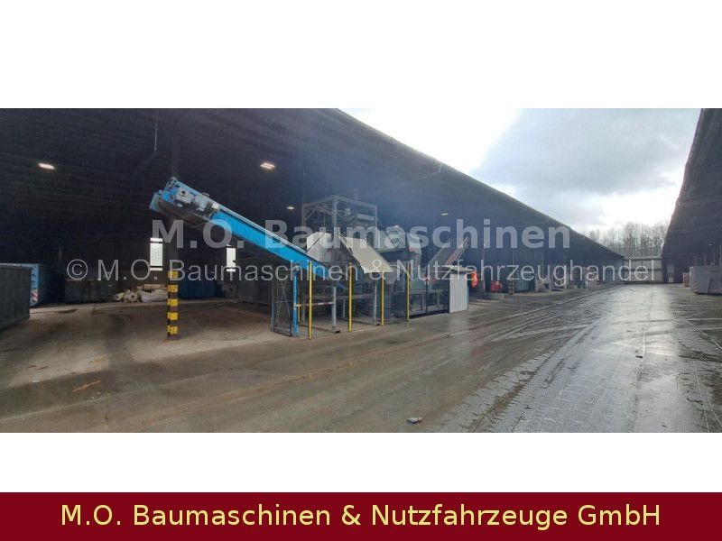 Fahrzeugabbildung Andere Jenz Holzbrecher Schredder Arbeitsmaschine