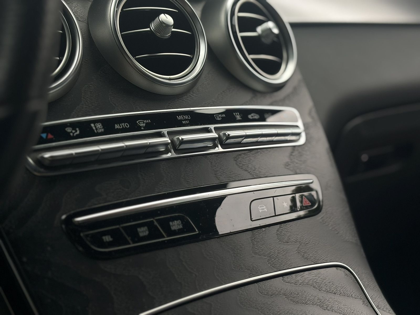 Mercedes-Benz GLC 300 de 4M Coupe Headup AMG DIGI 360° foto 19