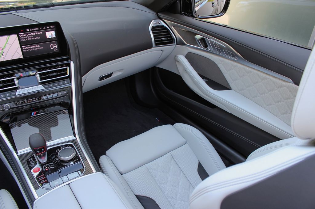 BMW M8 Competition xDrive Cabrio / LASER / M-DRIVERS BMW M8 Competition xDrive Cabrio / LASER / M-DRIVERS