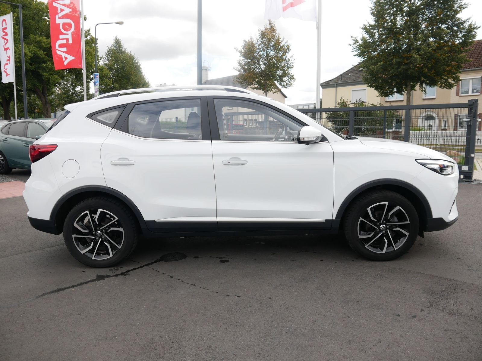 MG ZS