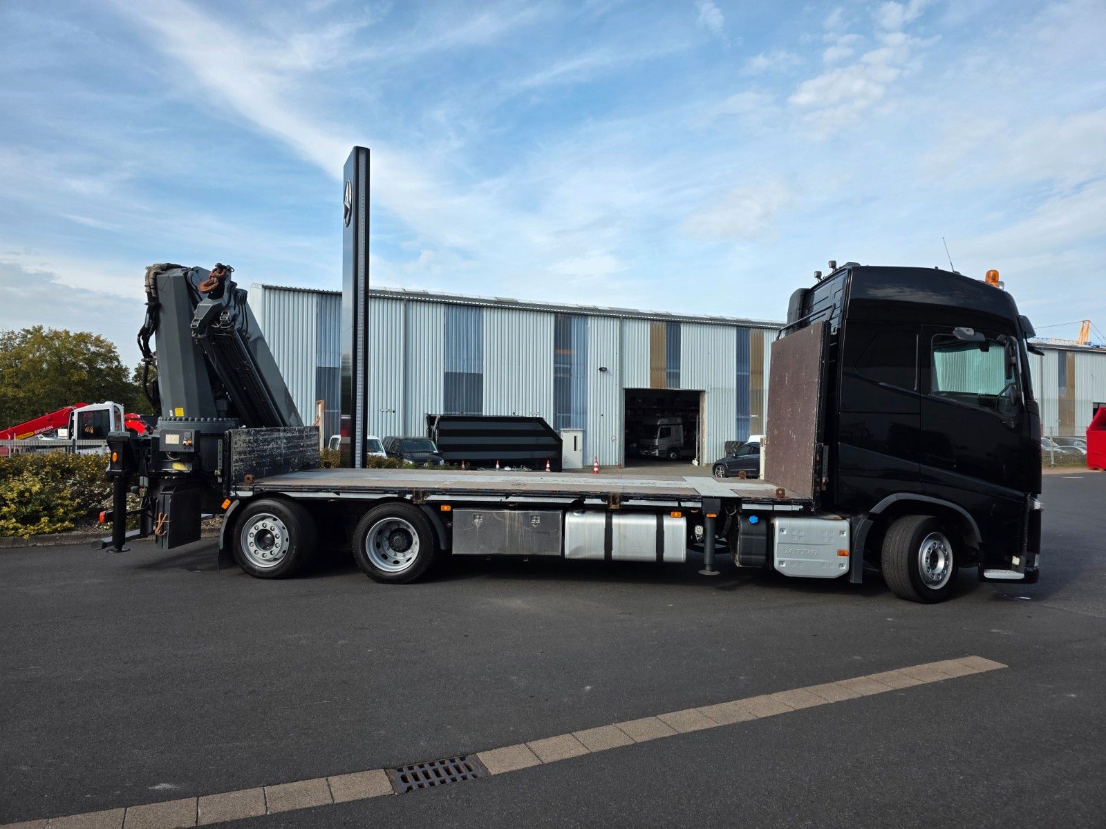 Fahrzeugabbildung Volvo FH 500 6x2 Heckkran MKG HLK 531 HP a5 Funk