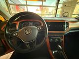 Volkswagen T-Roc 2.0 TDI Style 4M NAVI ACC APP C. - Volkswagen T-Roc mit Diesel-Antrieb: Geländewagen