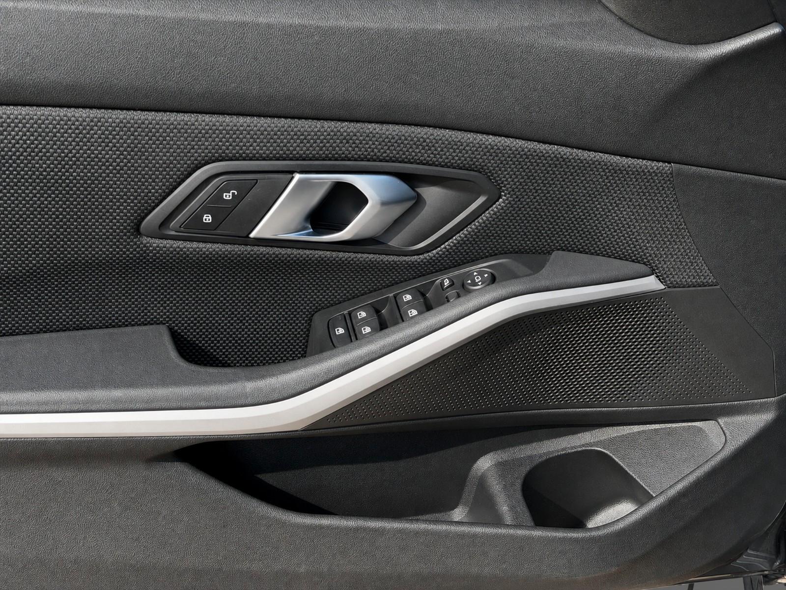 BMW 3 Series d Advantage DAB+ NAVI TEMP CARPLAY SHZ PDC, миниатюра 12