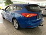 Ford Focus Turnier Titanium 1.5 TDCI AHK+KAMERA+SPURH - Ford Focus: Turnier Tdci