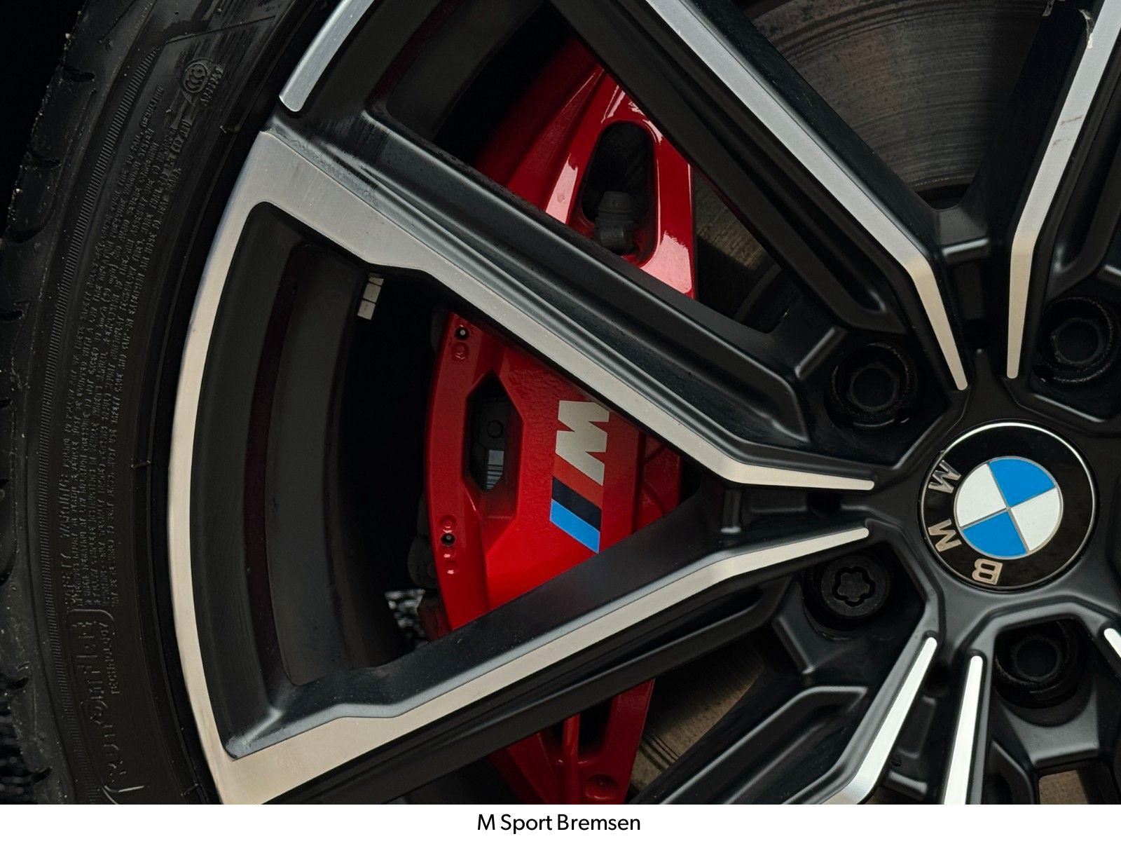 Fahrzeugabbildung BMW M440i xDr M Sport Pro Laser StHzg HUD HK S-Dach