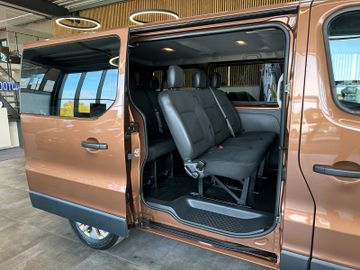 Opel Vivaro B Combi 2,7t *8Sitzer*Navi*AHK*Klima*