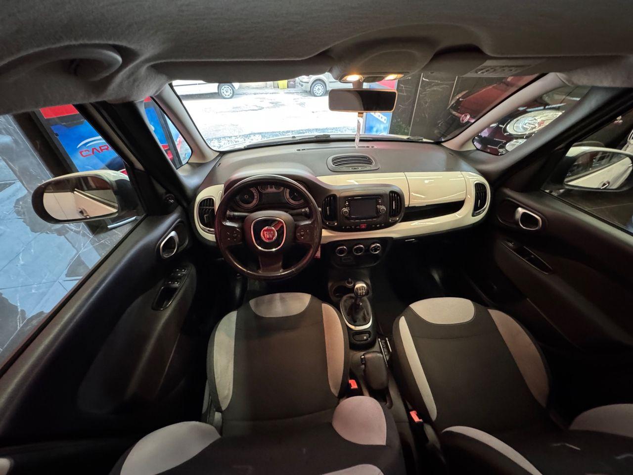 Fiat 500L 2015 — photo 10